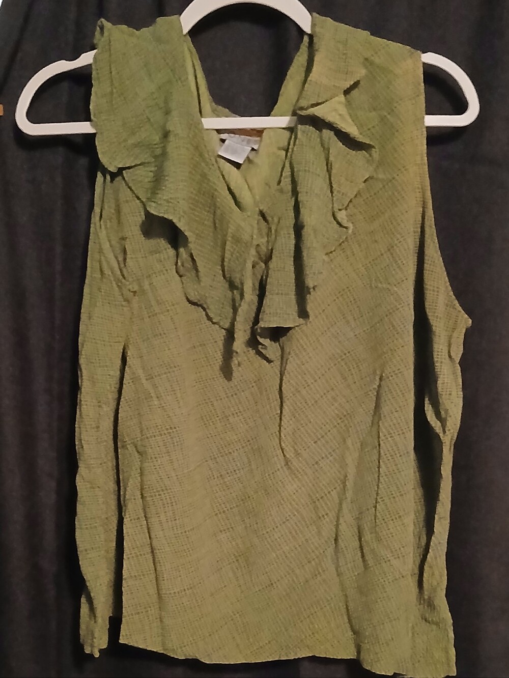 Rebecca Jones Olive Green Rayon Sleeveless Blouse W/ Ruffled Coar Size 1X Women